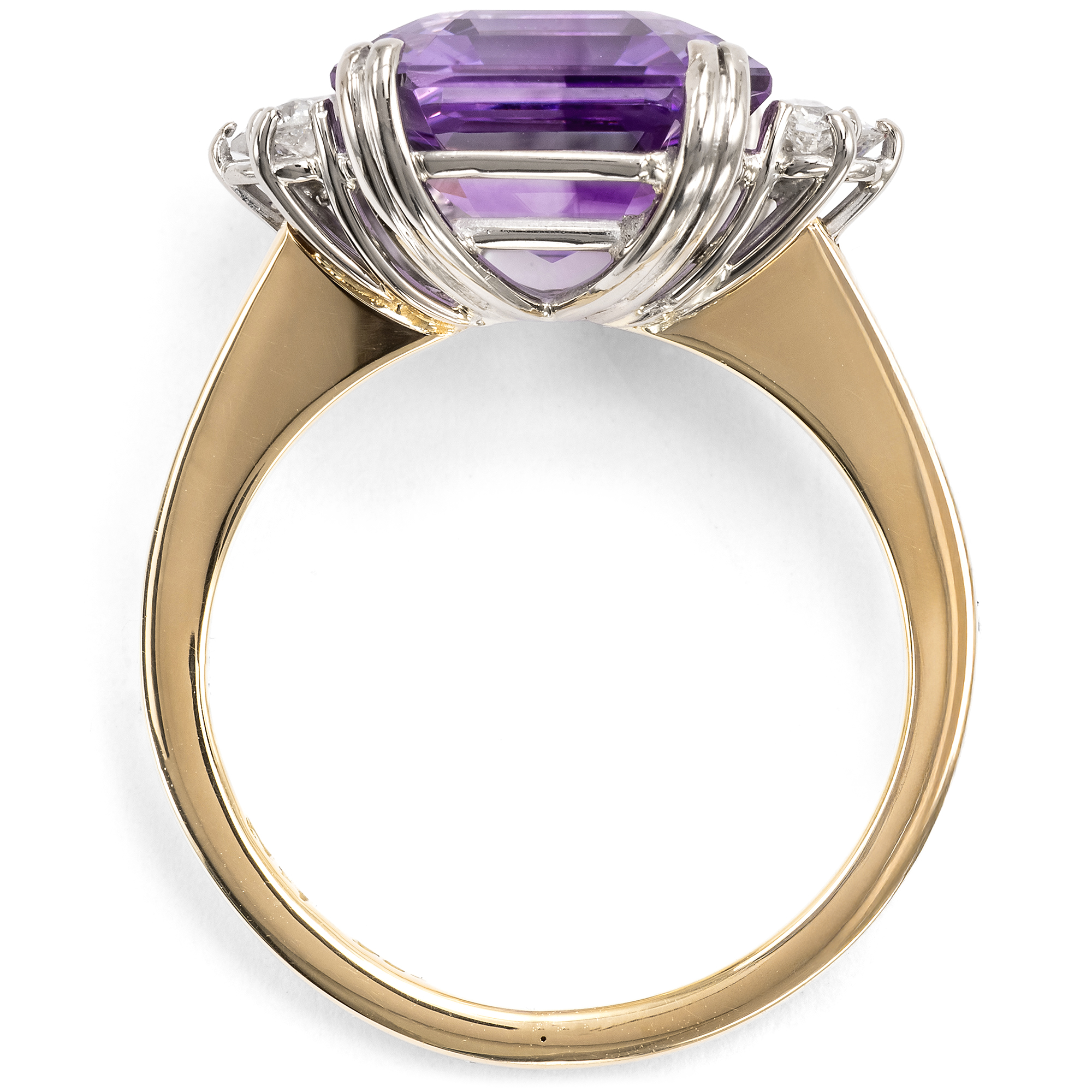 Large Vintage Ring with Amethyst & Diamonds in Gold, c. 1970 Large Vintage Ring with Amethyst & Diamonds in Gold, c. 1970