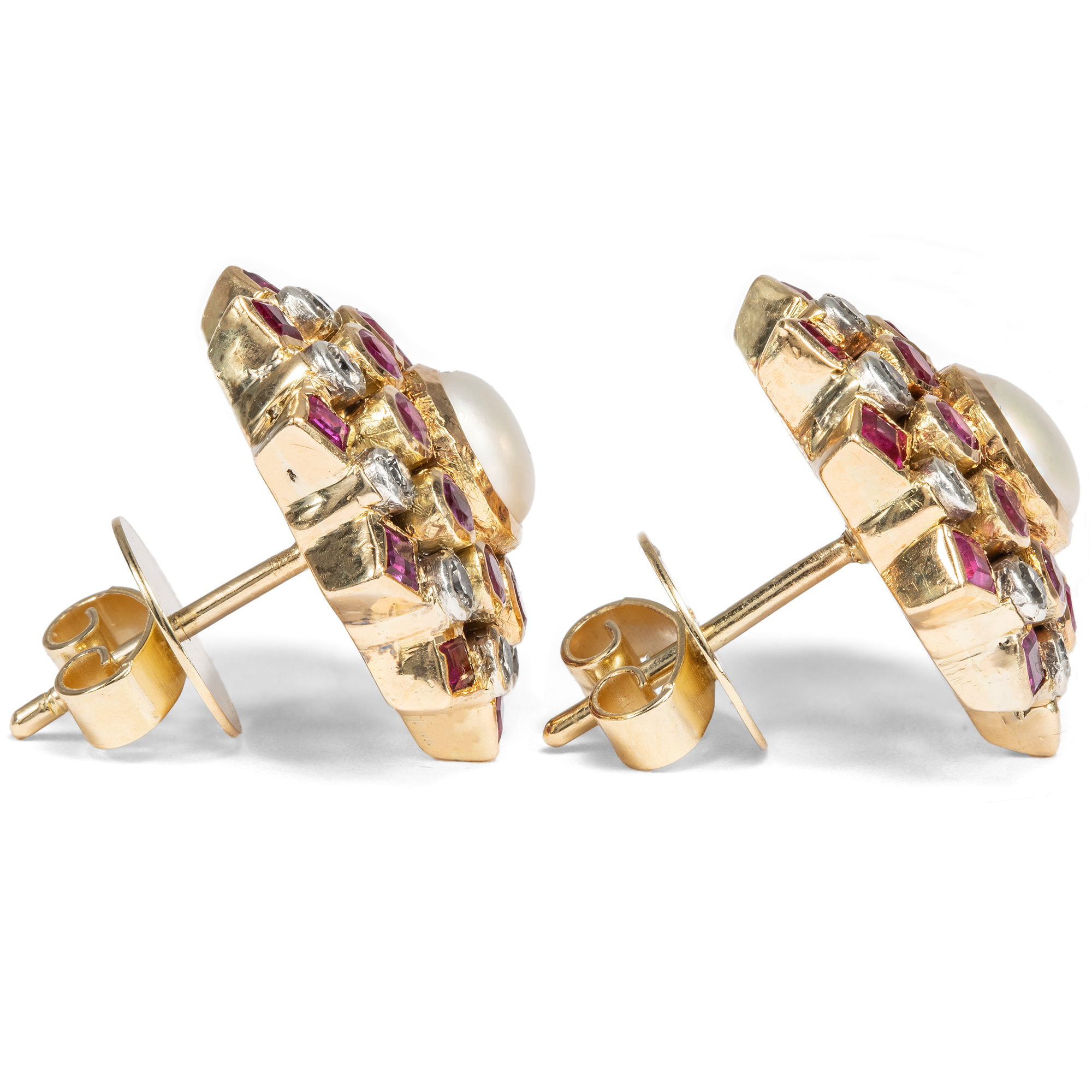 Prächtige vintage Ohrstecker mit Rubinen, Diamanten & Perlen in Gold, um 1980 Prächtige vintage Ohrstecker mit Rubinen, Diamanten & Perlen in Gold, um 1980