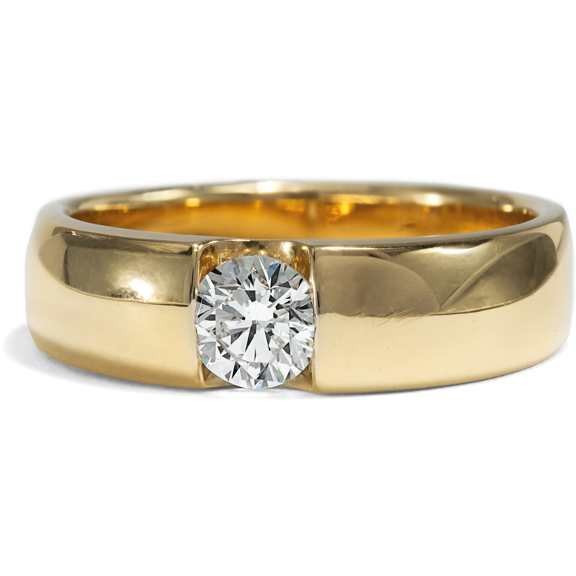 Schlichter Bandring mit schönem Handkaräter Brillant, um 2010 Schlichter Bandring mit schönem Handkaräter Brillant, um 2010