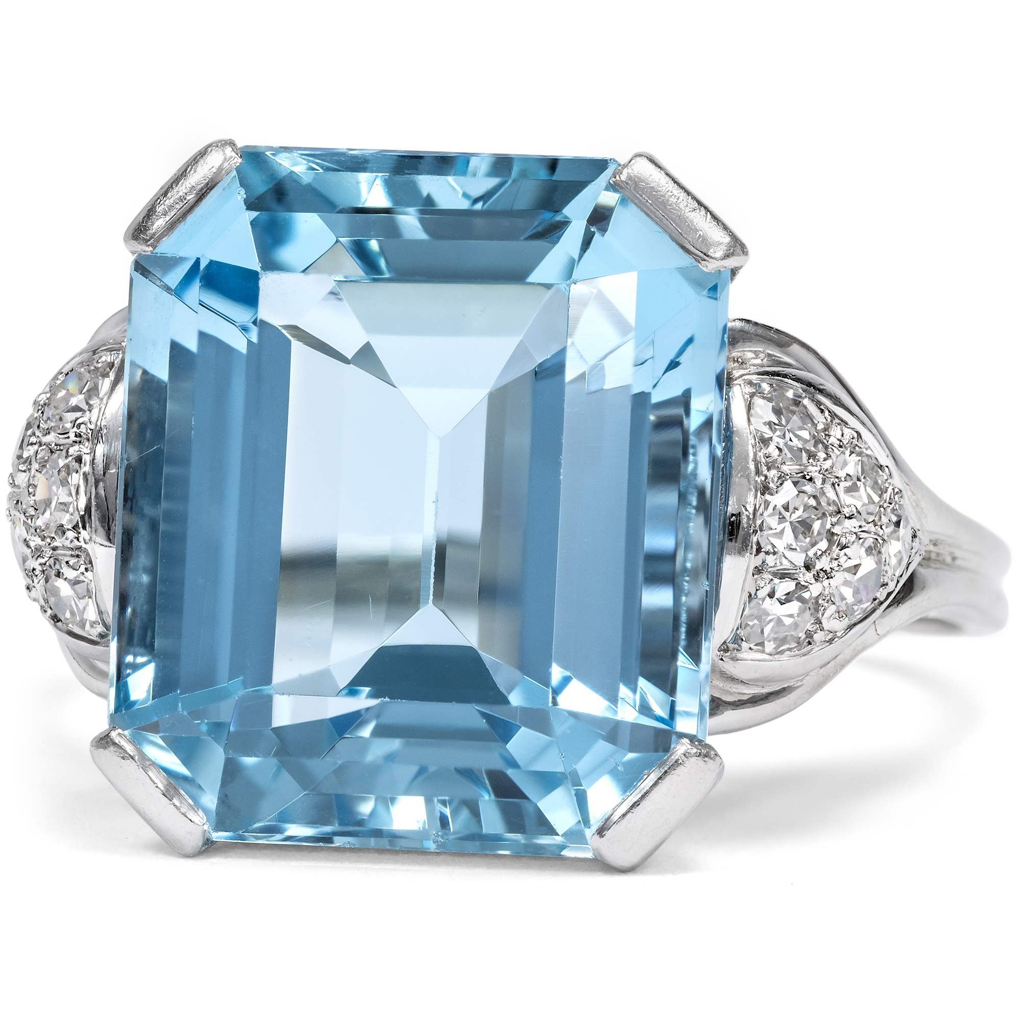 Erstklassiger vintage Ring mit Aquamarin & Diamanten in Weißgold, um 1965 Erstklassiger vintage Ring mit Aquamarin & Diamanten in Weißgold, um 1965