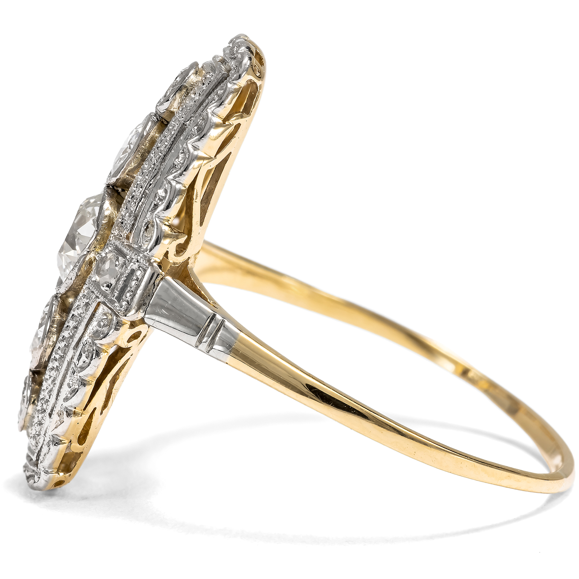 Eleganter Ring des Art Déco mit Diamanten in Platin, um 1925 Eleganter Ring des Art Déco mit Diamanten in Platin, um 1925