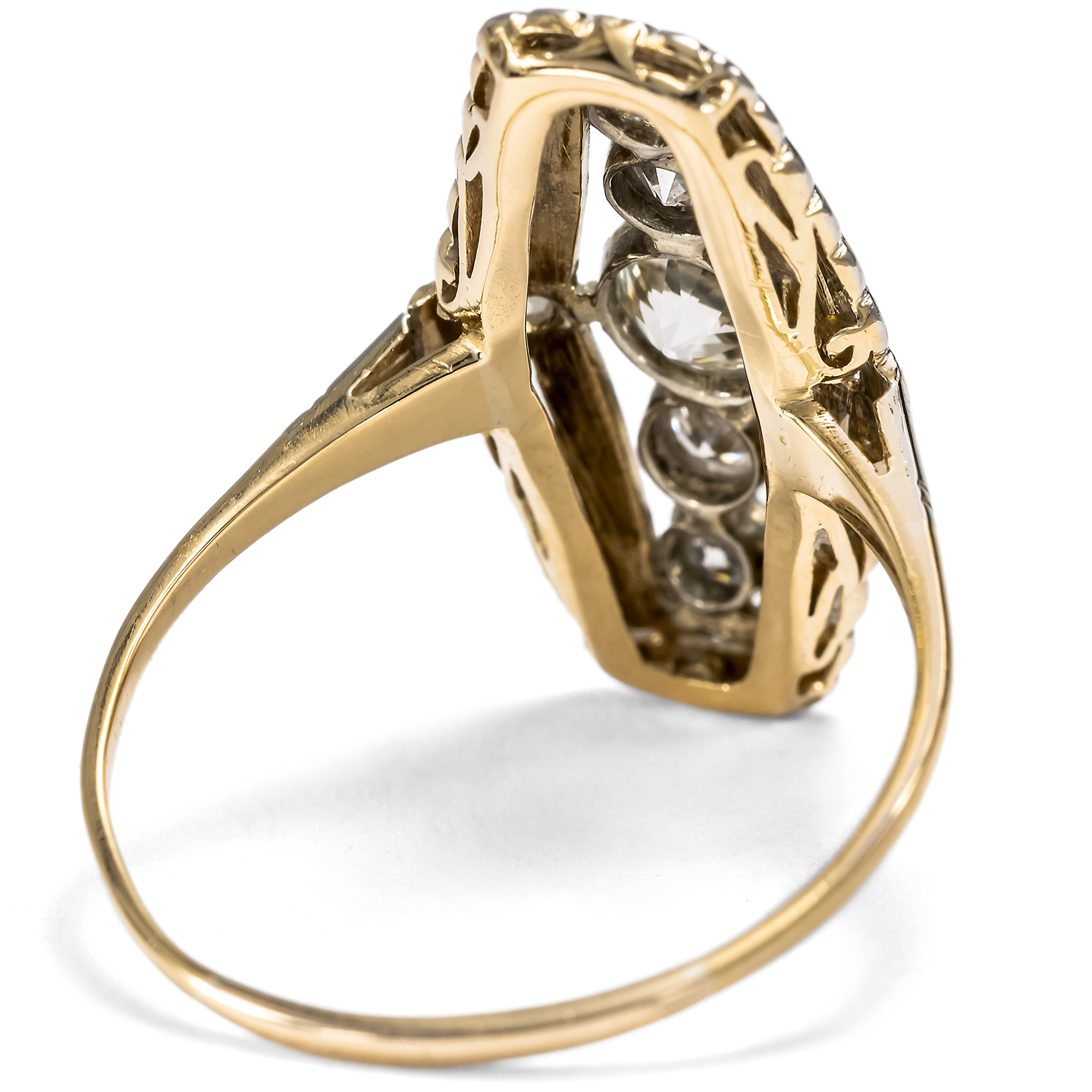 Eleganter Ring des Art Déco mit Diamanten in Platin, um 1925 Eleganter Ring des Art Déco mit Diamanten in Platin, um 1925