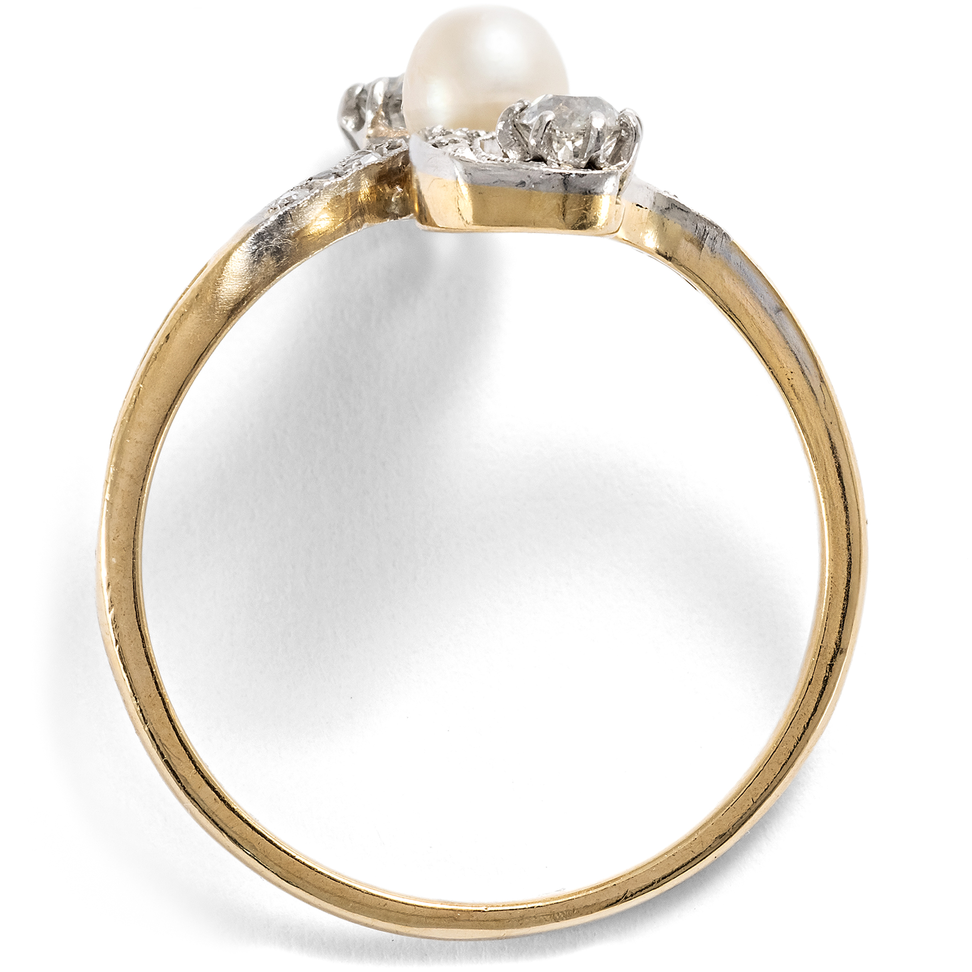 Delicate Ring with a Natural Pearl & Diamonds in Gold & Platinum, c. 1910 Delicate Ring with a Natural Pearl & Diamonds in Gold & Platinum, c. 1910