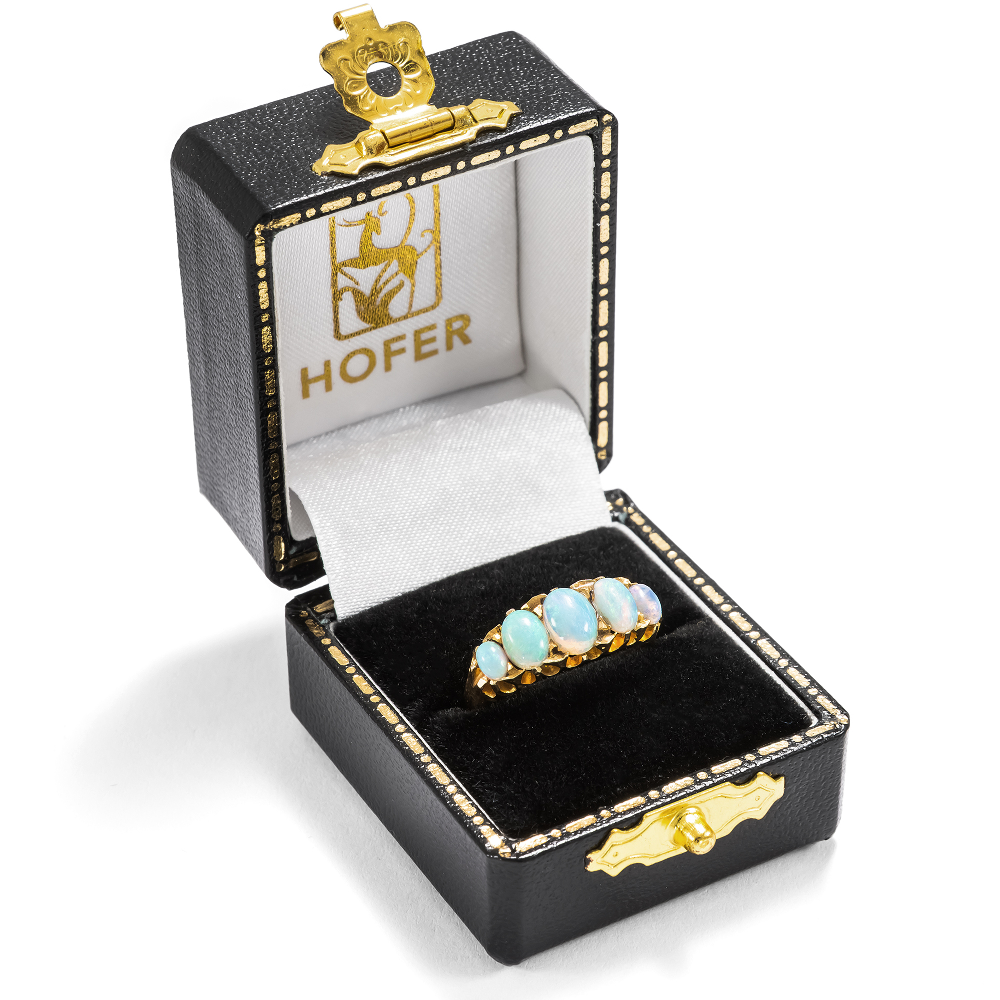 Antiker Ring mit fünf qualitätsvollen australischen Opalen in Gold, Chester 1903 Antiker Ring mit fünf qualitätsvollen australischen Opalen in Gold, Chester 1903