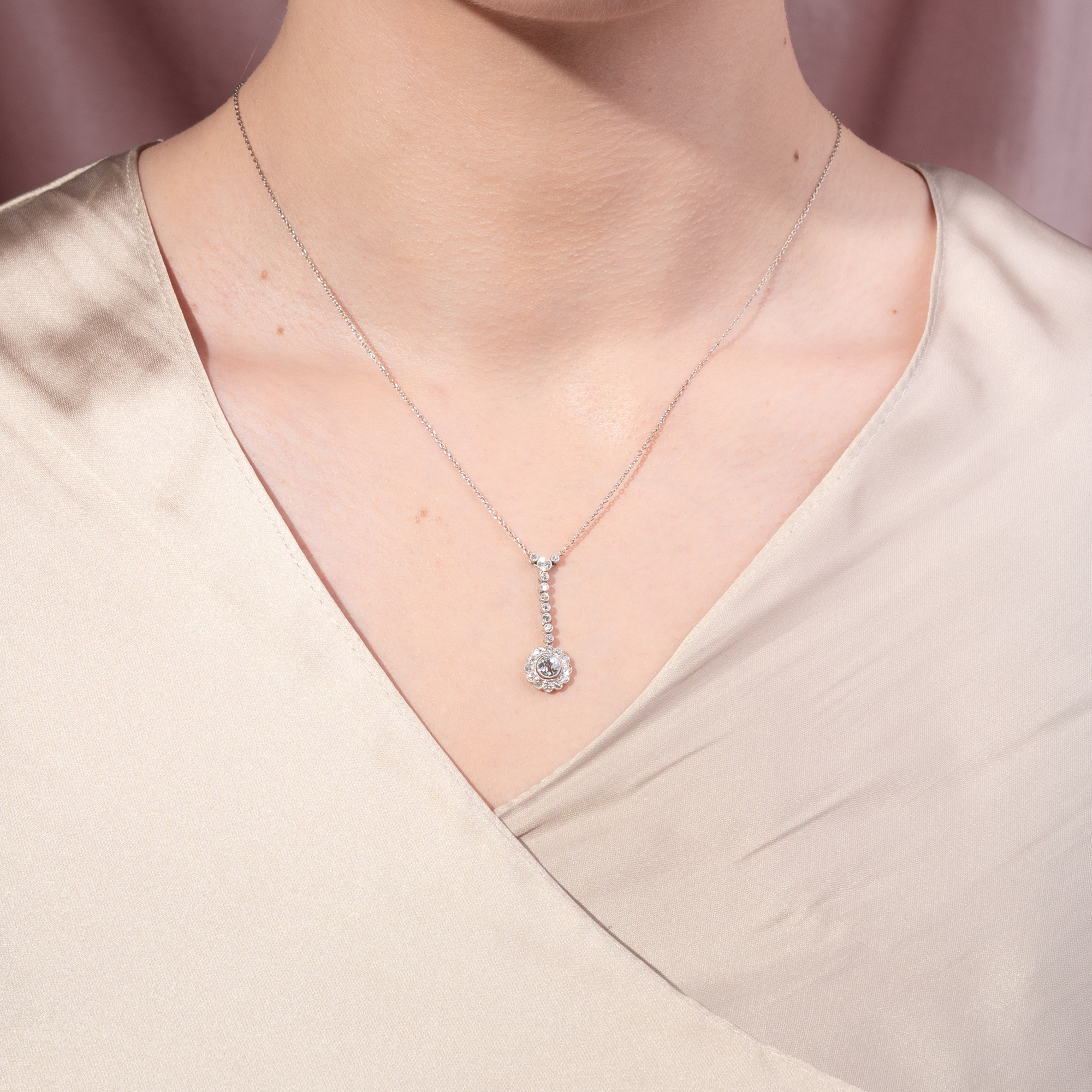 Bezauberndes Collier der Belle Époque mit Diamanten in Platin, um 1910 Bezauberndes Collier der Belle Époque mit Diamanten in Platin, um 1910