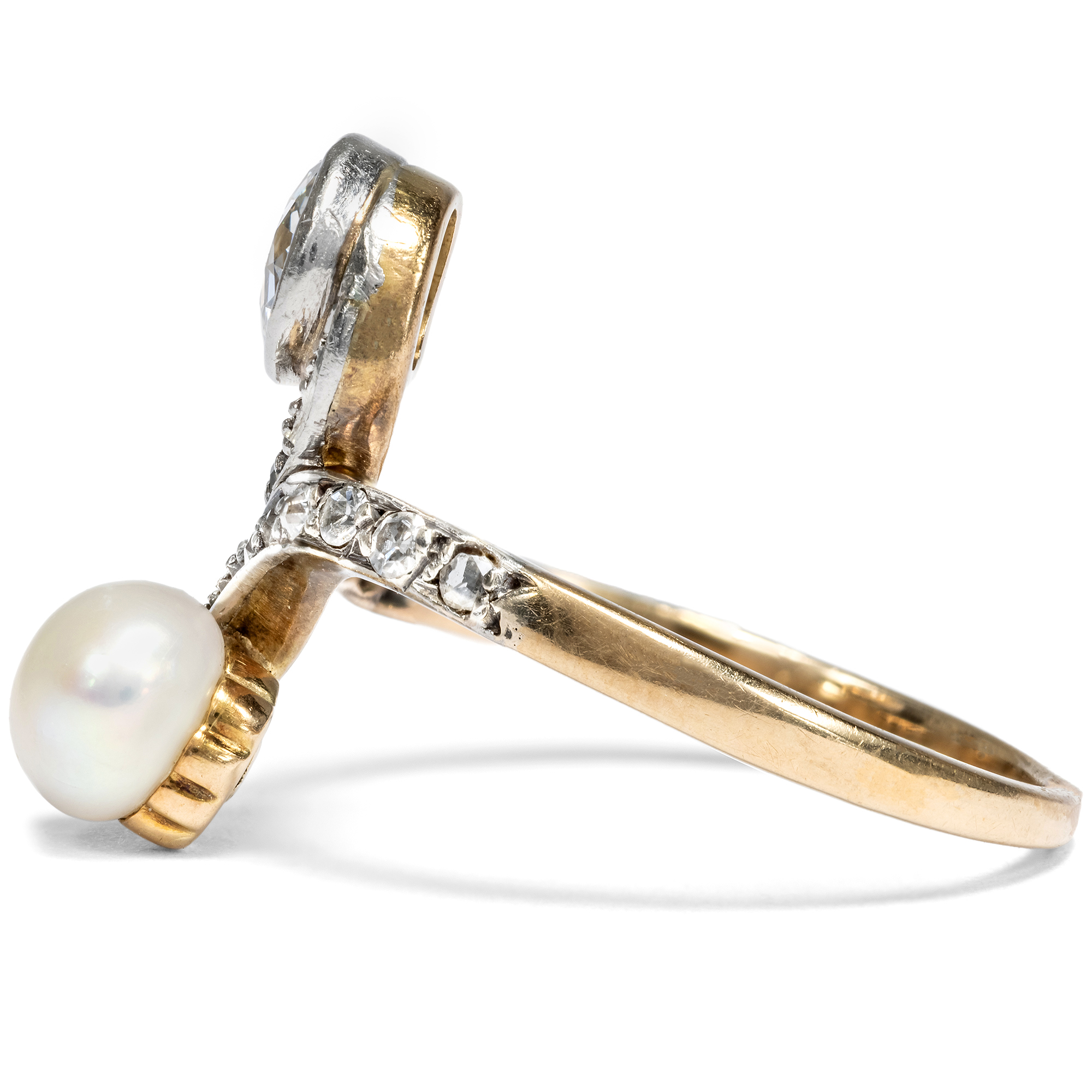 Antiker Toi-et-Moi Ring mit Diamanten und Naturperle, um 1895 Antiker Toi-et-Moi Ring mit Diamanten und Naturperle, um 1895