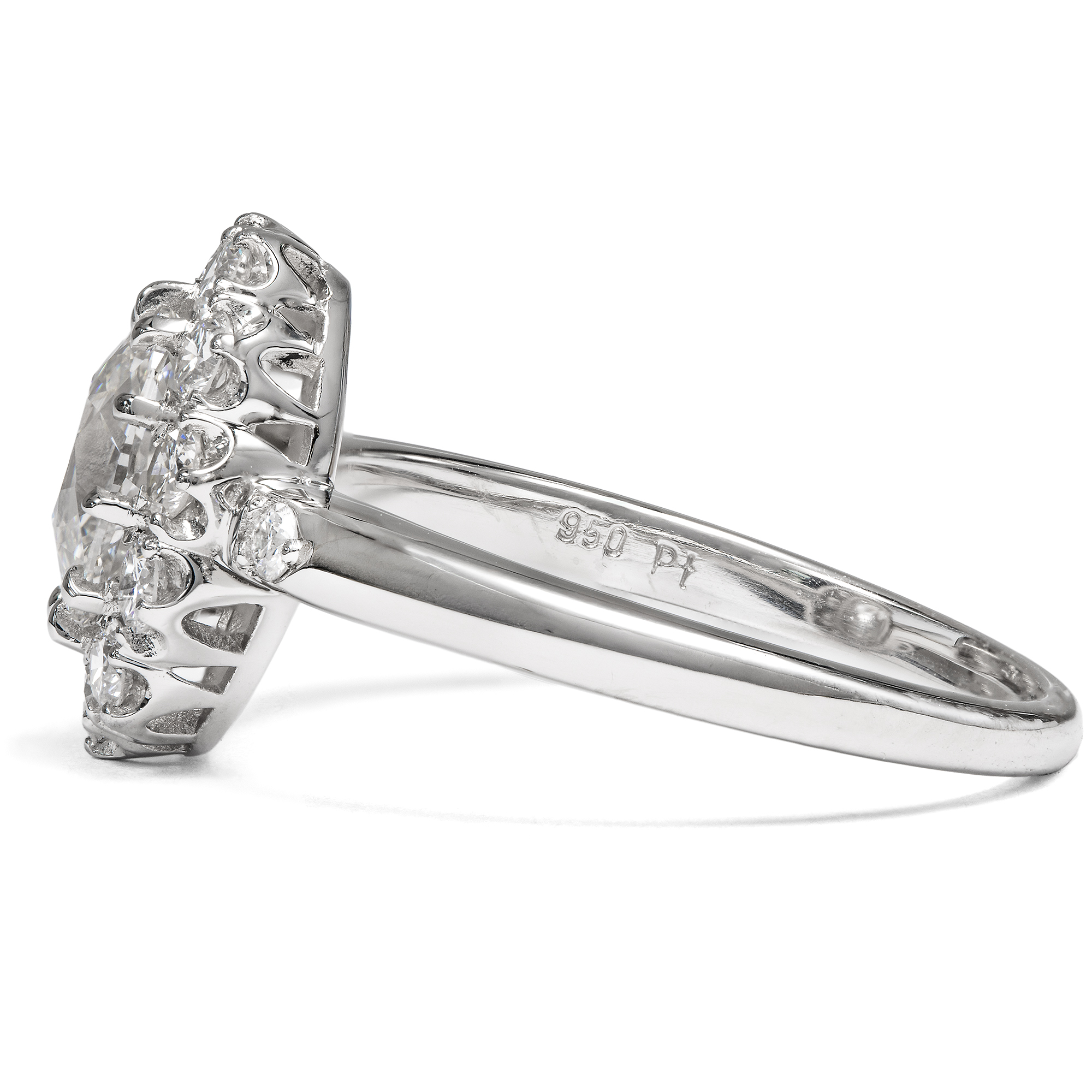 Eleganter Ring mit ovalem 1,06 ct Diamant im Altschliff in Platin, aus unserer Werkstatt Eleganter Ring mit ovalem 1,06 ct Diamant im Altschliff in Platin, aus unserer Werkstatt