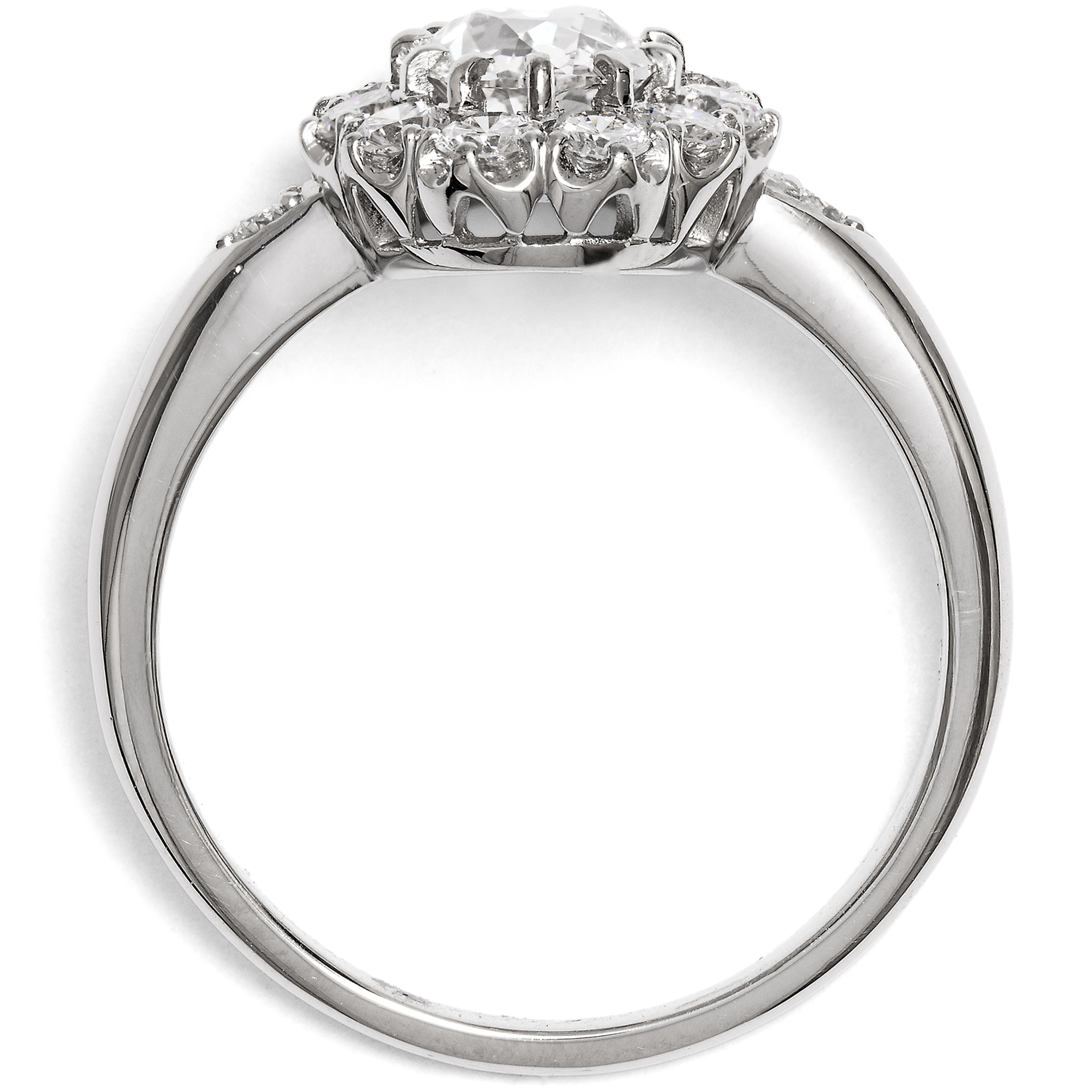 Eleganter Ring mit ovalem 1,06 ct Diamant im Altschliff in Platin, aus unserer Werkstatt Eleganter Ring mit ovalem 1,06 ct Diamant im Altschliff in Platin, aus unserer Werkstatt