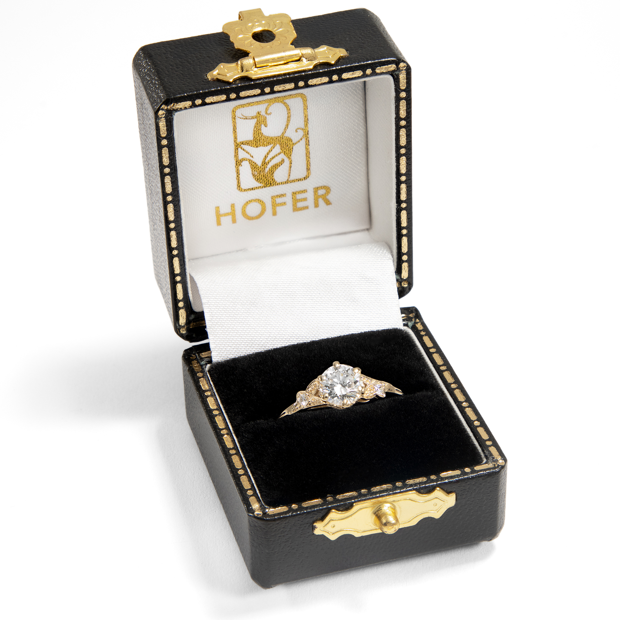 Zarter Roségold-Ring mit 0,70 ct vintage Brillant, aus unserer Werkstatt Zarter Roségold-Ring mit 0,70 ct vintage Brillant, aus unserer Werkstatt
