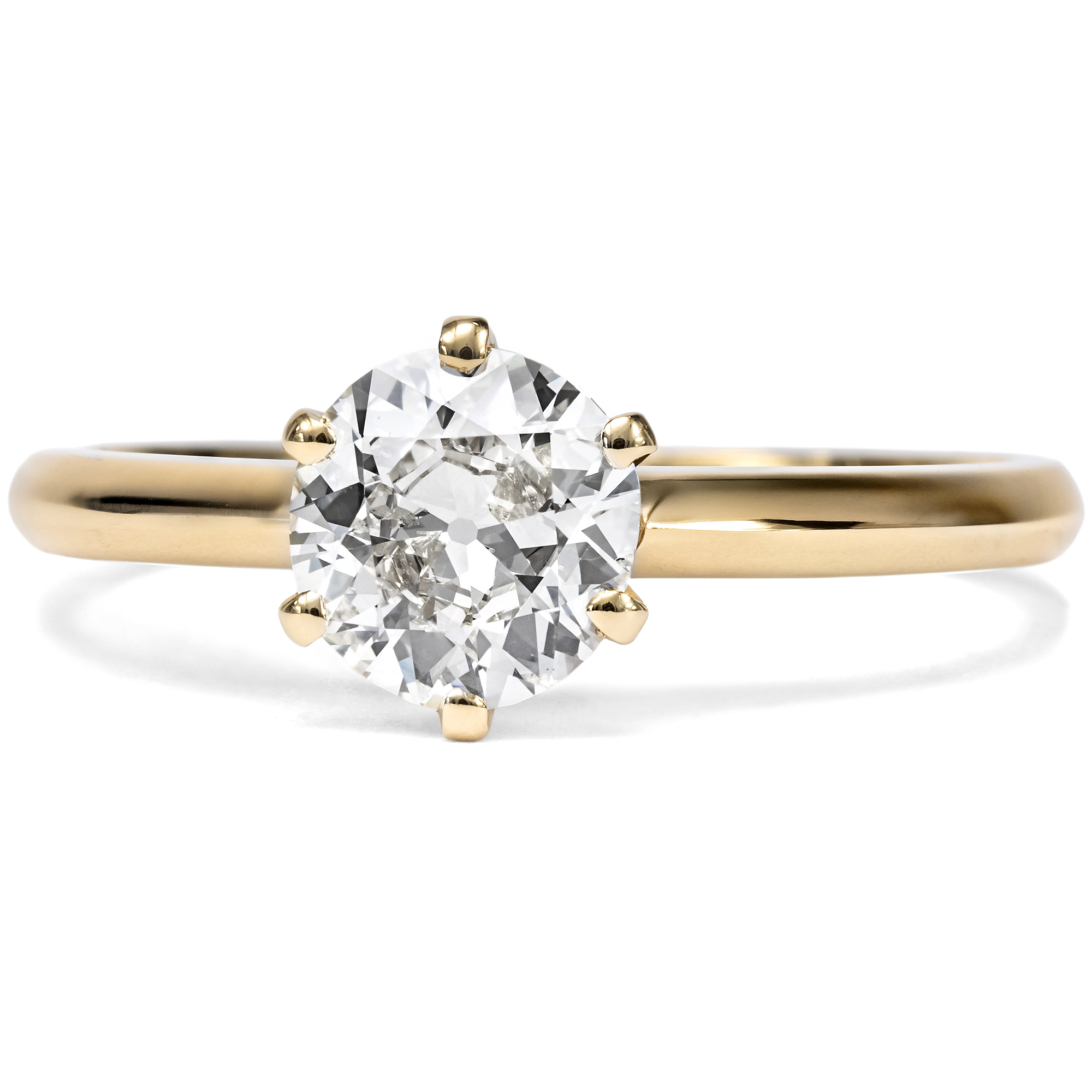Klassischer Verlobungsring aus Gelbgold mit 0,95 ct Diamant im Altschliff, aus unserer Werkstatt Klassischer Verlobungsring aus Gelbgold mit 0,95 ct Diamant im Altschliff, aus unserer Werkstatt