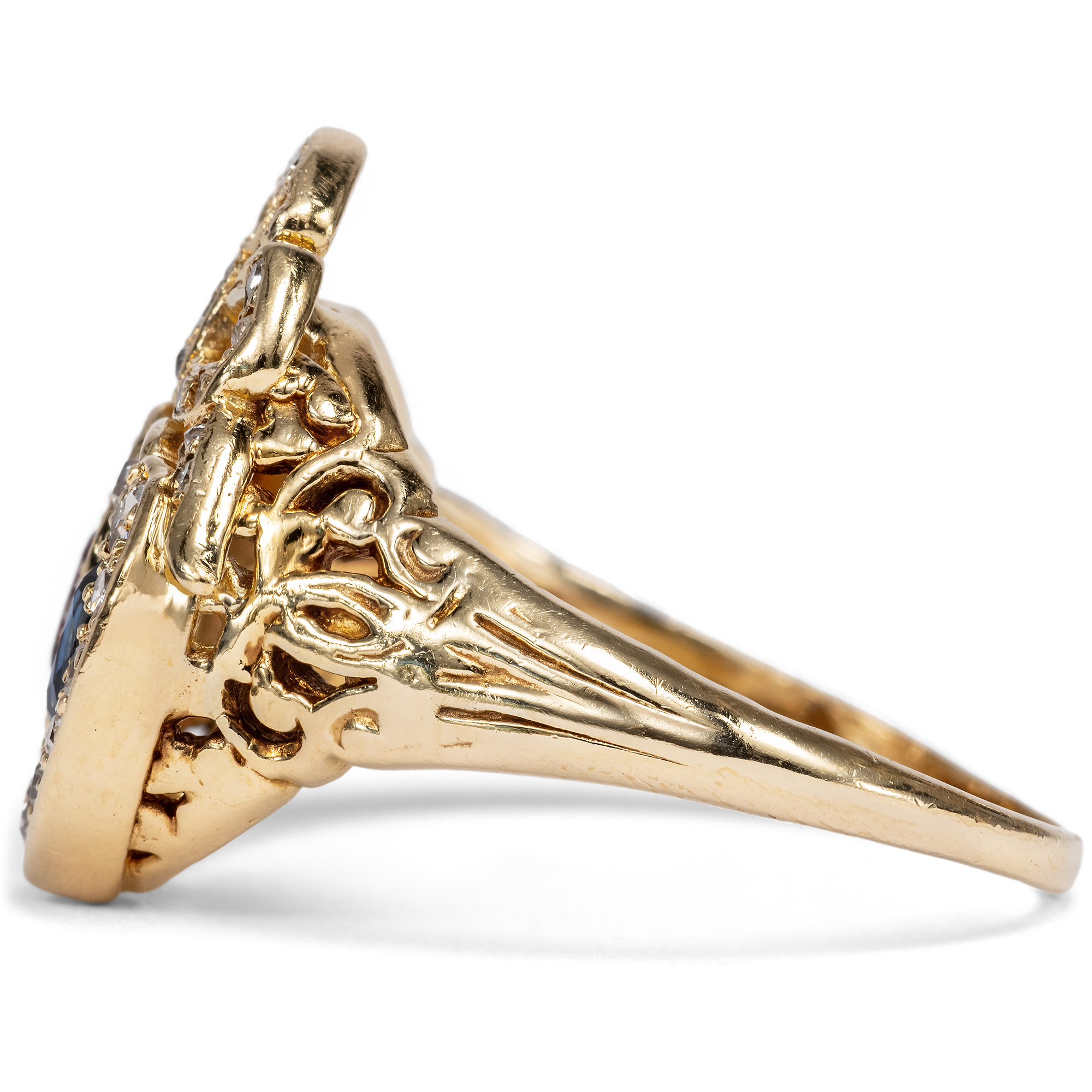 Romantischer Victorian Revival-Ring mit Rubin, Saphir & Diamanten, Ende des 20. Jhdts. Romantischer Victorian Revival-Ring mit Rubin, Saphir & Diamanten, Ende des 20. Jhdts.