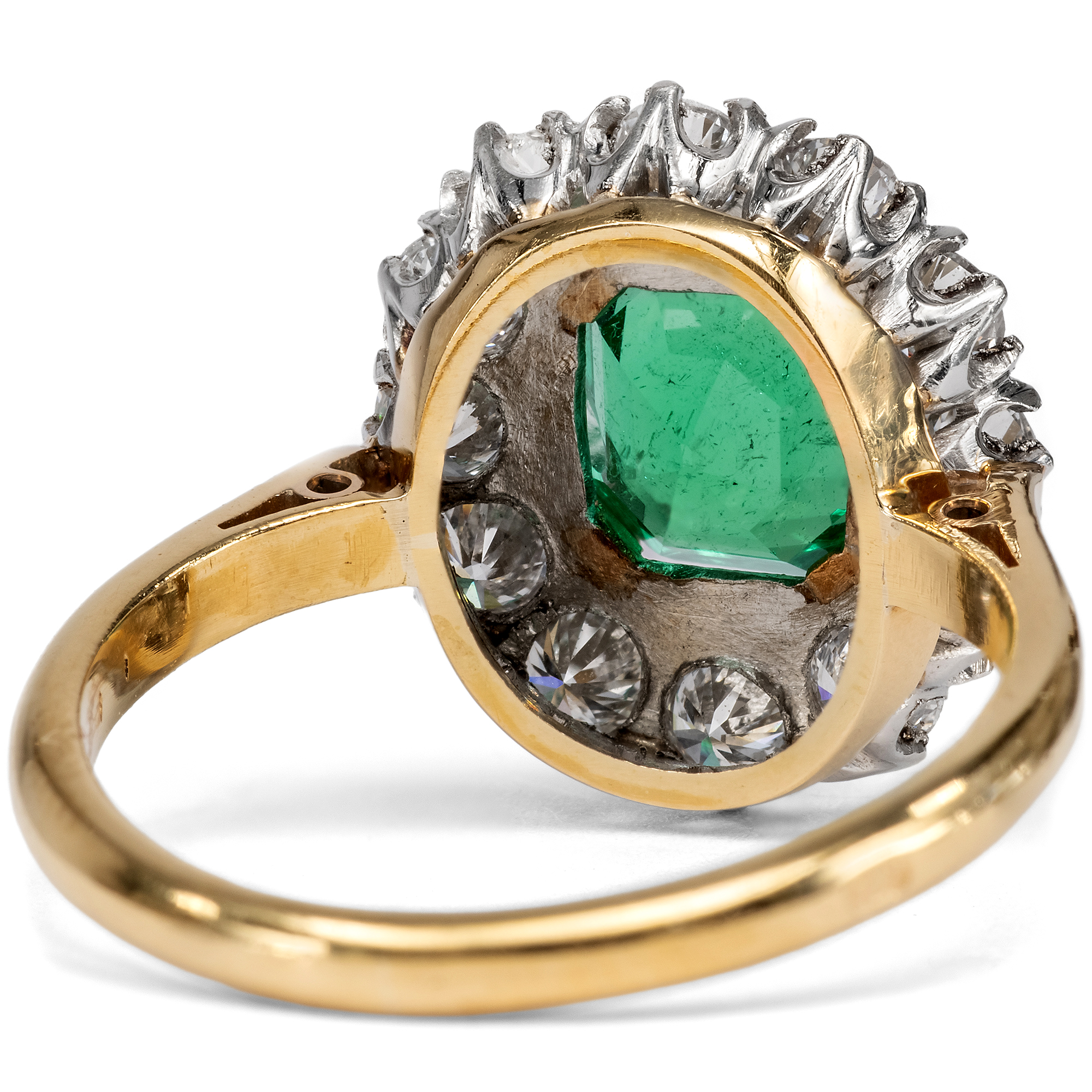 Timeless Cluster Ring with a Colombian Emerald and Diamonds, c. 1950 Timeless Cluster Ring with a Colombian Emerald and Diamonds, c. 1950