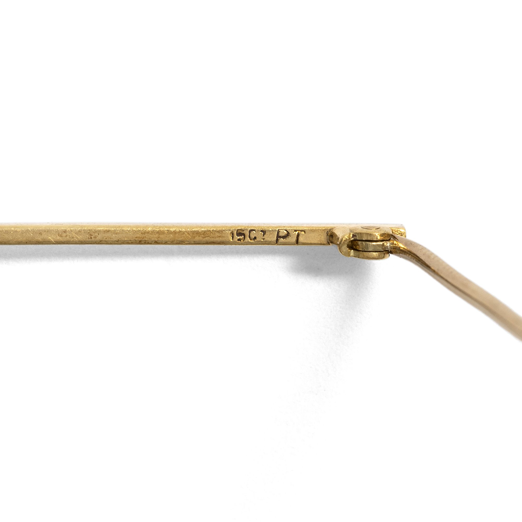 Elegant Aquamarine Bar Brooch in Platinum on Gold, British, c. 1925 Elegant Aquamarine Bar Brooch in Platinum on Gold, British, c. 1925