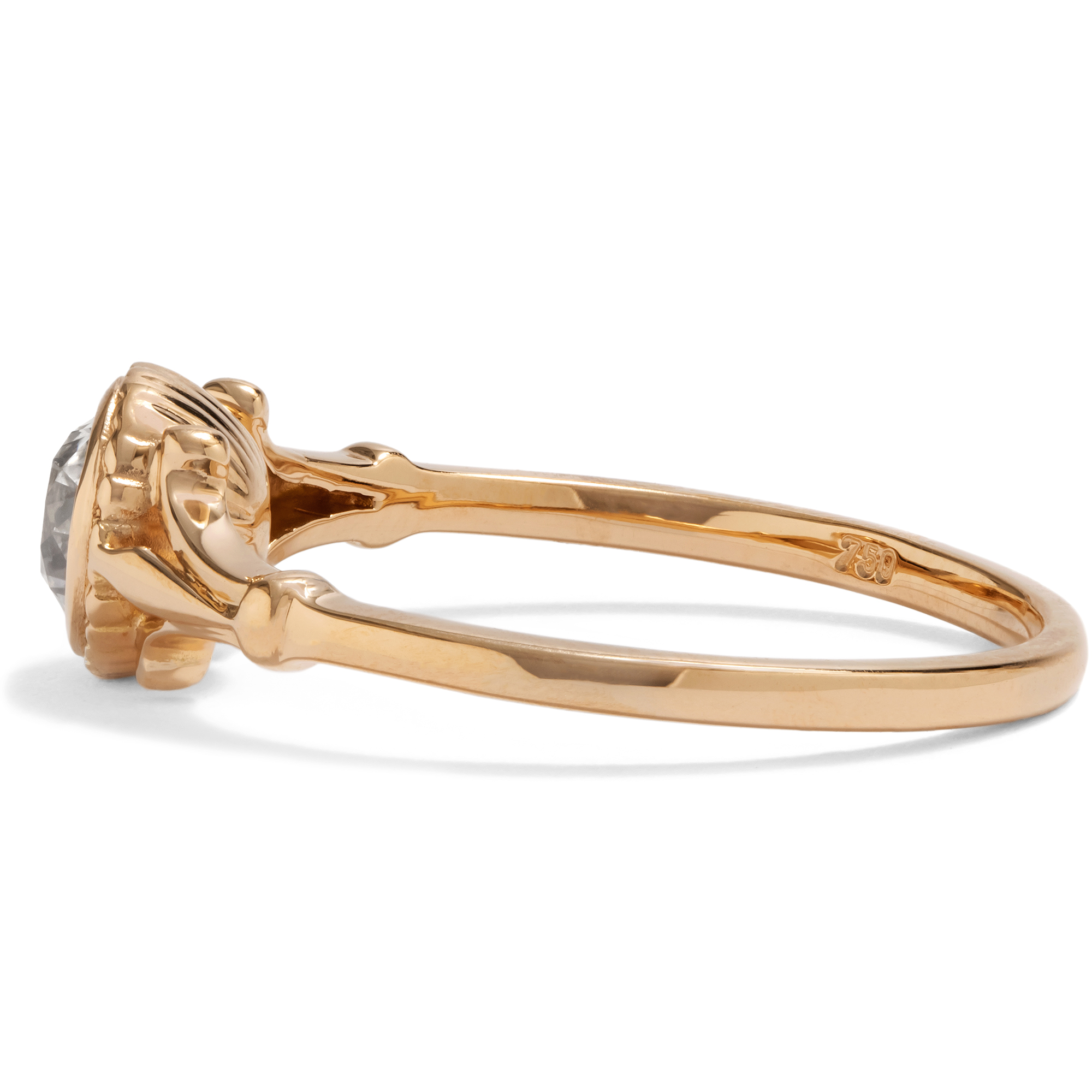 Romantischer Ring mit antikem „Old European Cut“ Diamant in Roségold, aus unserer Werkstatt Romantischer Ring mit antikem „Old European Cut“ Diamant in Roségold, aus unserer Werkstatt