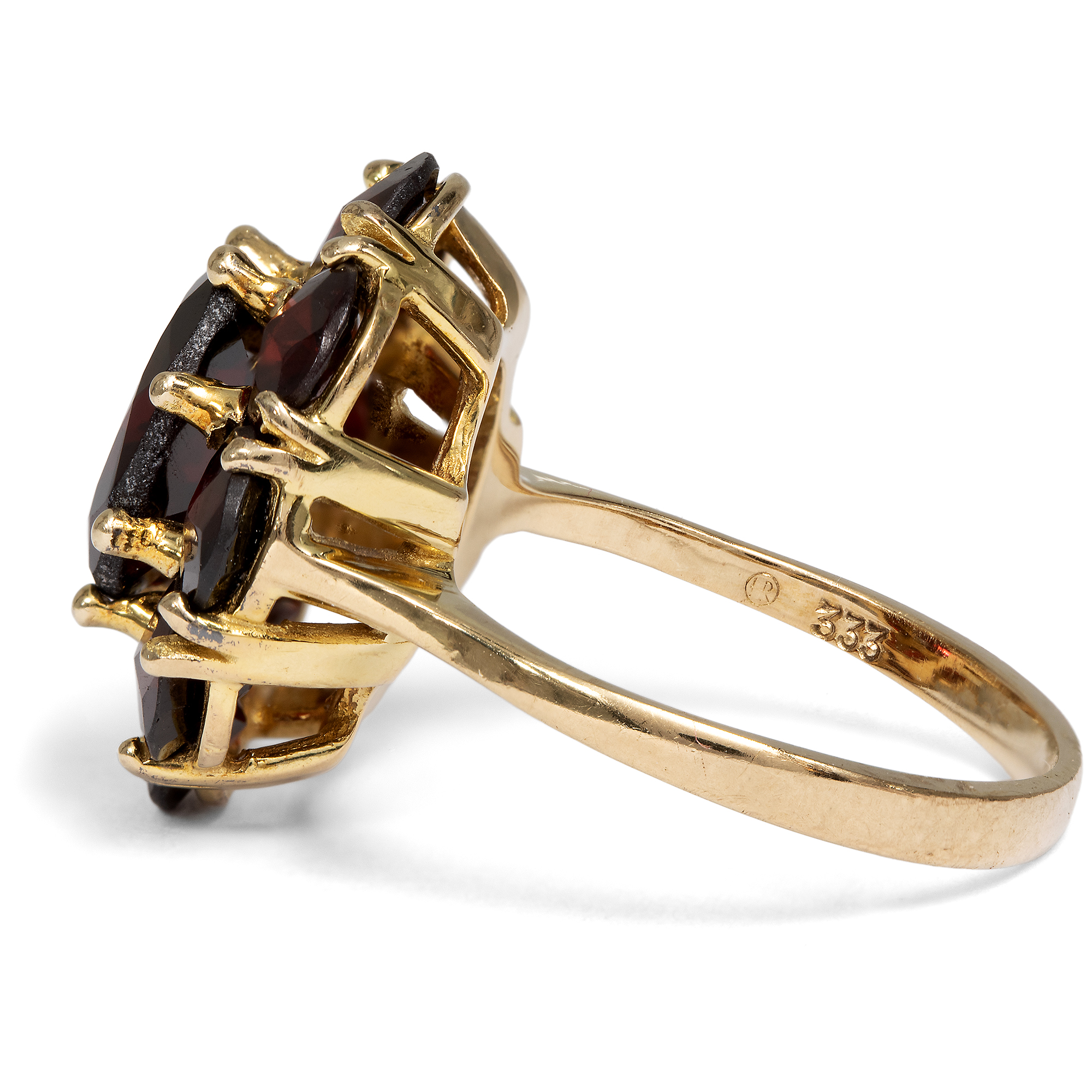 Vintage Ring mit dunkelroten Granaten in Gold, Pforzheim um 1980 Vintage Ring mit dunkelroten Granaten in Gold, Pforzheim um 1980